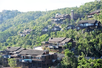 三亚亚龙湾人间天堂鸟巢度假村