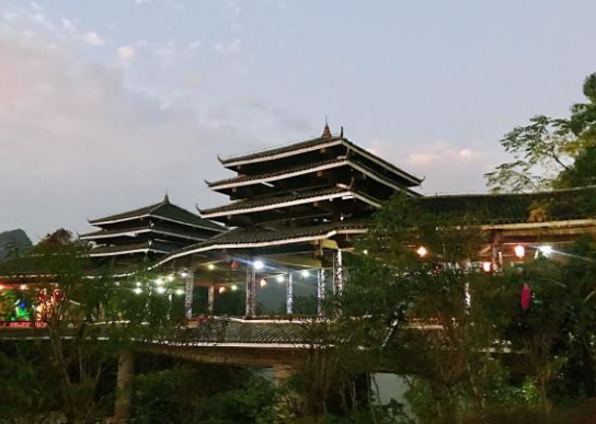 桂林云间舟渡酒店